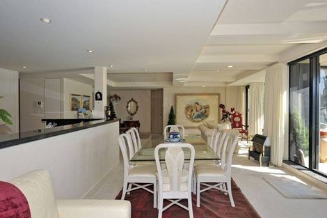 Photo of property in 9/310 Oriental Parade, Oriental Bay, Wellington, 6011