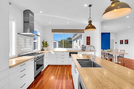 Photo of property in 713 Rainbow Avenue, Parkvale, Hastings, 4122