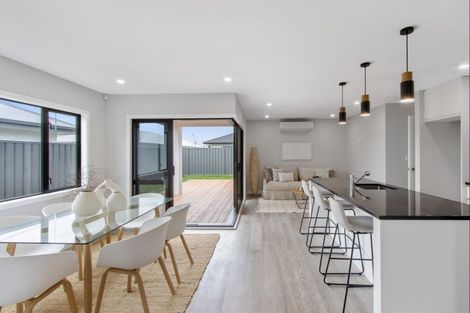 Photo of property in 8 Monowai Street, Poraiti, Napier, 4112