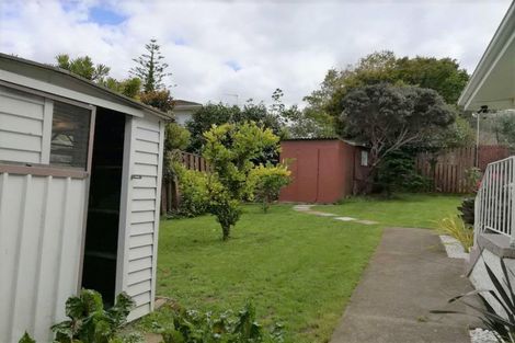 Photo of property in 2/12 Meadway, Sunnyhills, Auckland, 2010