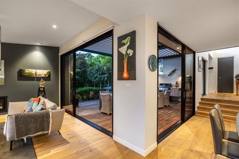 Photo of property in 2a Peter Terrace, Castor Bay, Auckland, 0620