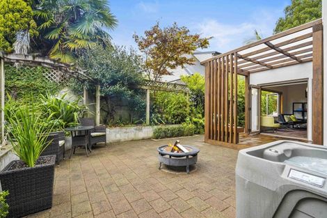 Photo of property in 33 Anglesea Street, Hamilton Central, Hamilton, 3204