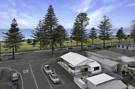 Photo of property in 399 Marine Parade, Napier South, Napier, 4110
