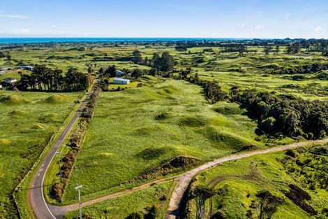 Photo of property in 107a Ngariki Road, Rahotu, Opunake, 4684