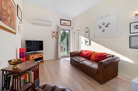 Photo of property in 10 Widgeon Place, Lake Hayes, Queenstown, 9304