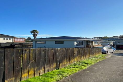 Photo of property in 2/35 Russell Road, Manurewa, Auckland, 2102