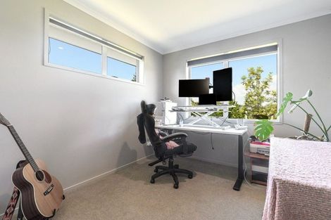 Photo of property in 84 Sentinel Avenue, Omokoroa, 3114