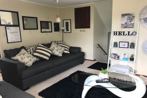 Photo of property in 1/6 Finchley Road, Torbay, Auckland, 0632