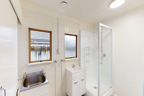 Photo of property in 19 Perrin Place, Kelvin Grove, Palmerston North, 4414