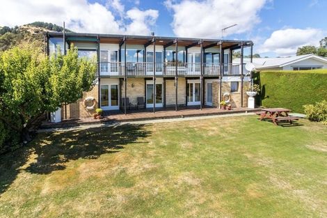 Photo of property in 417 Marine Drive, Charteris Bay, Lyttelton, 8971