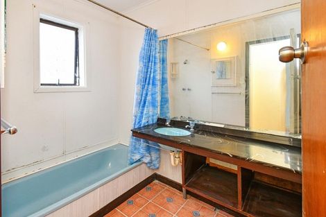 Photo of property in 14 Grove Road, Papakura, 2110