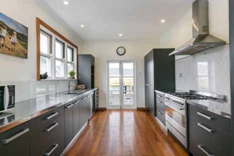 Photo of property in 12 Moeller Street, Taradale, Napier, 4112