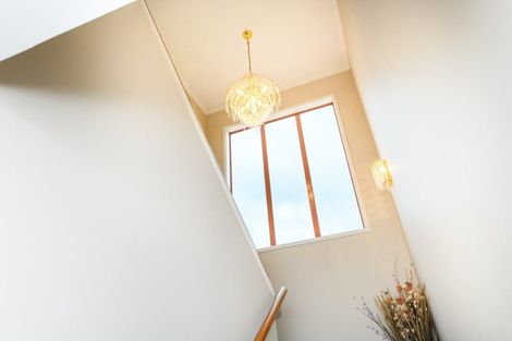 Photo of property in 12 Silkwood Place, Fitzherbert, Palmerston North, 4410