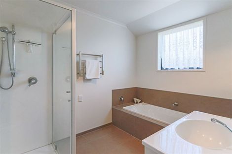 Photo of property in 16 Kahikatea Street, Inglewood, 4330