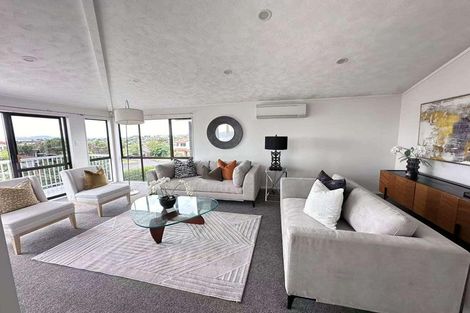 Photo of property in 5 Marlin Street, West Harbour, Auckland, 0618