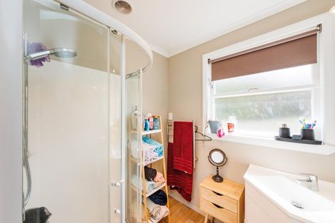 Photo of property in 27 Winchester Street, Awapuni, Palmerston North, 4412