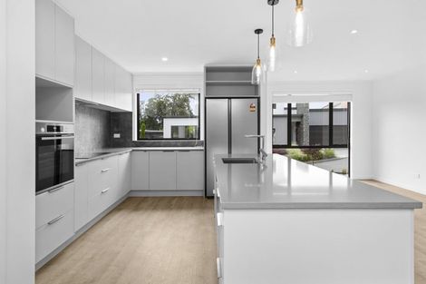 Photo of property in 8 Ada Close, Cambridge, 3434