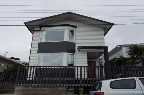 Photo of property in 2 Palm Grove, Berhampore, Wellington, 6023