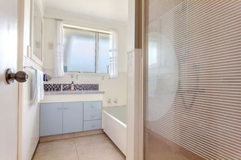 Photo of property in 63 Mcphee Street, Dannevirke, 4930