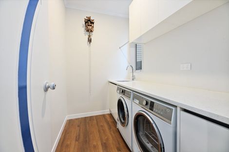 Photo of property in 59 Sunshine Boulevard, Sunnyvale, Auckland, 0612