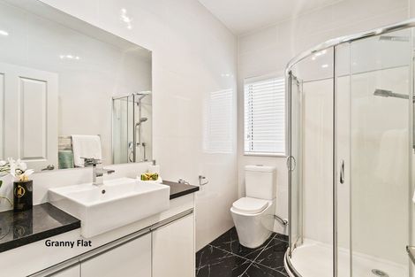 Photo of property in 311b Great North Road, Henderson, Auckland, 0612