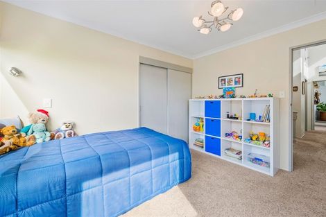 Photo of property in 31 Mercury Way, Whitby, Porirua, 5024