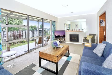 Photo of property in 11 Valley Road, Te Puke, 3119