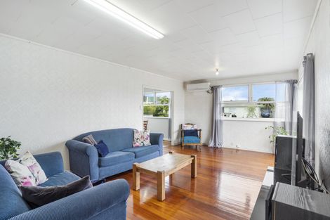 Photo of property in 37 Reelick Avenue, Pakuranga Heights, Auckland, 2010