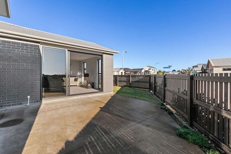 Photo of property in 42 Hinaki Street, Poike, Tauranga, 3112