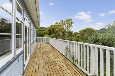 Photo of property in 105 Sunshine Avenue, Karori, Wellington, 6012