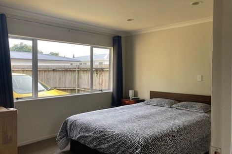 Photo of property in 42 Tiraumea Drive, Pakuranga, Auckland, 2010