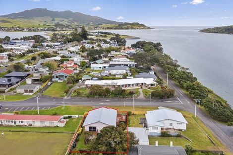 Photo of property in 23 James Street, Raglan, 3225