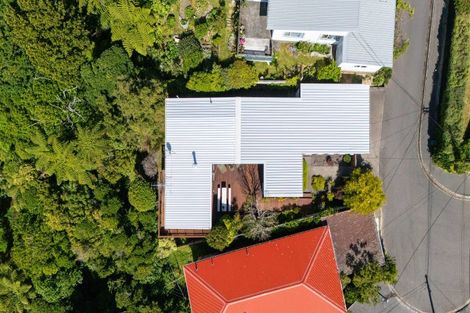 Photo of property in 6 Dorset Way, Wilton, Wellington, 6012