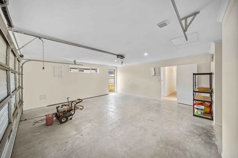 Photo of property in 22 Lamborn Drive, Papakura, 2110