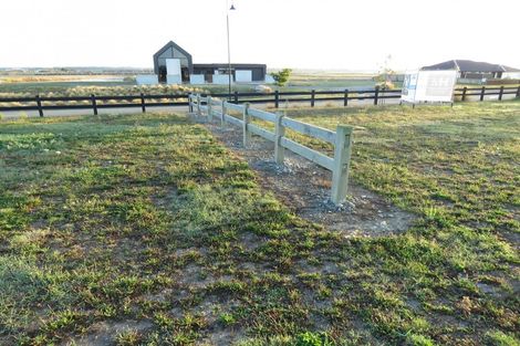 Photo of property in 8 West Bay Place, Huntingdon, Ashburton, 7774