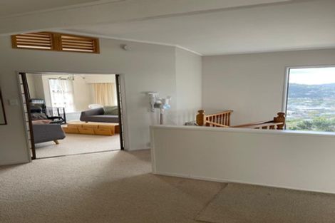 Photo of property in 5 Kate Way, Karori, Wellington, 6012