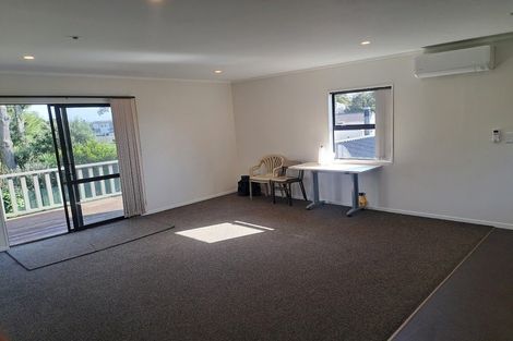 Photo of property in 26 Oakmont Place, Wattle Downs, Auckland, 2103