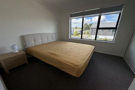 Photo of property in 55 Manarini Road, Westgate, Auckland, 0614