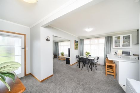 Photo of property in 7 Grey Street, Marton, 4710