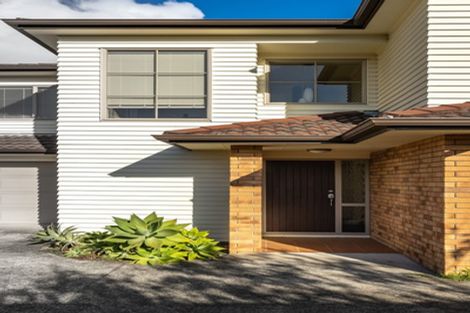 Photo of property in 3a Sorrel Crescent, Bucklands Beach, Auckland, 2012