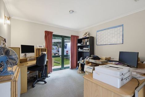 Photo of property in 102 Taylor Road, Waimauku, 0882