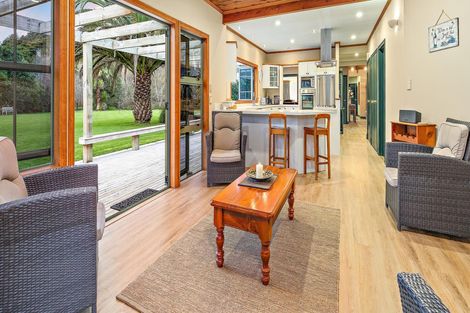 Photo of property in 28 Kaipara Flats Road, Dome Forest, Warkworth, 0981