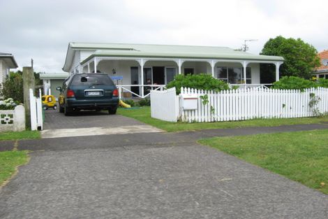 Photo of property in 62 Wellesley Road, Mangere Bridge, Auckland, 2022