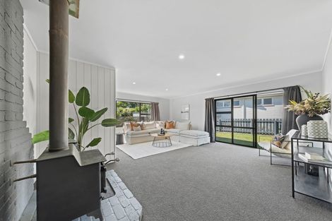 Photo of property in 9 Te Whena Place, Waitara, 4320