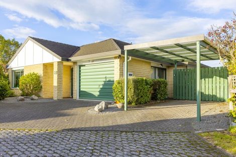 Photo of property in 30 Fairview Terrace, Waipahihi, Taupo, 3330