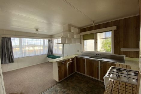 Photo of property in 7 Watene Crescent, Waitara, 4320