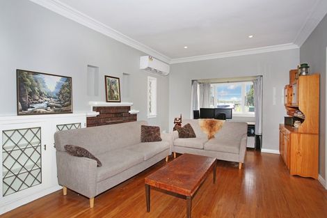 Photo of property in 82 George Street, Tuakau, 2121