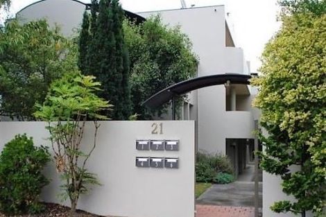 Photo of property in 3/21 Hewitts Road, Merivale, Christchurch, 8014