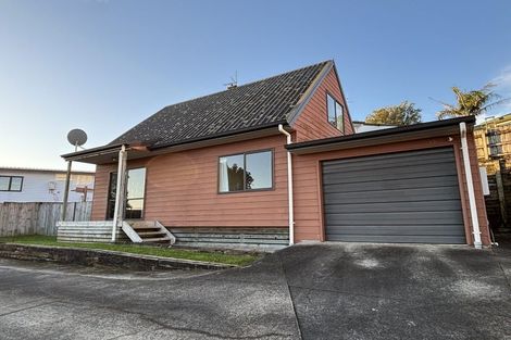 Photo of property in 19 Osprey Drive, Welcome Bay, Tauranga, 3112