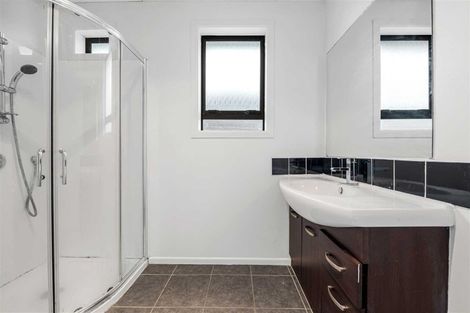 Photo of property in 11 Sunnyside Crescent, Papatoetoe, Auckland, 2025